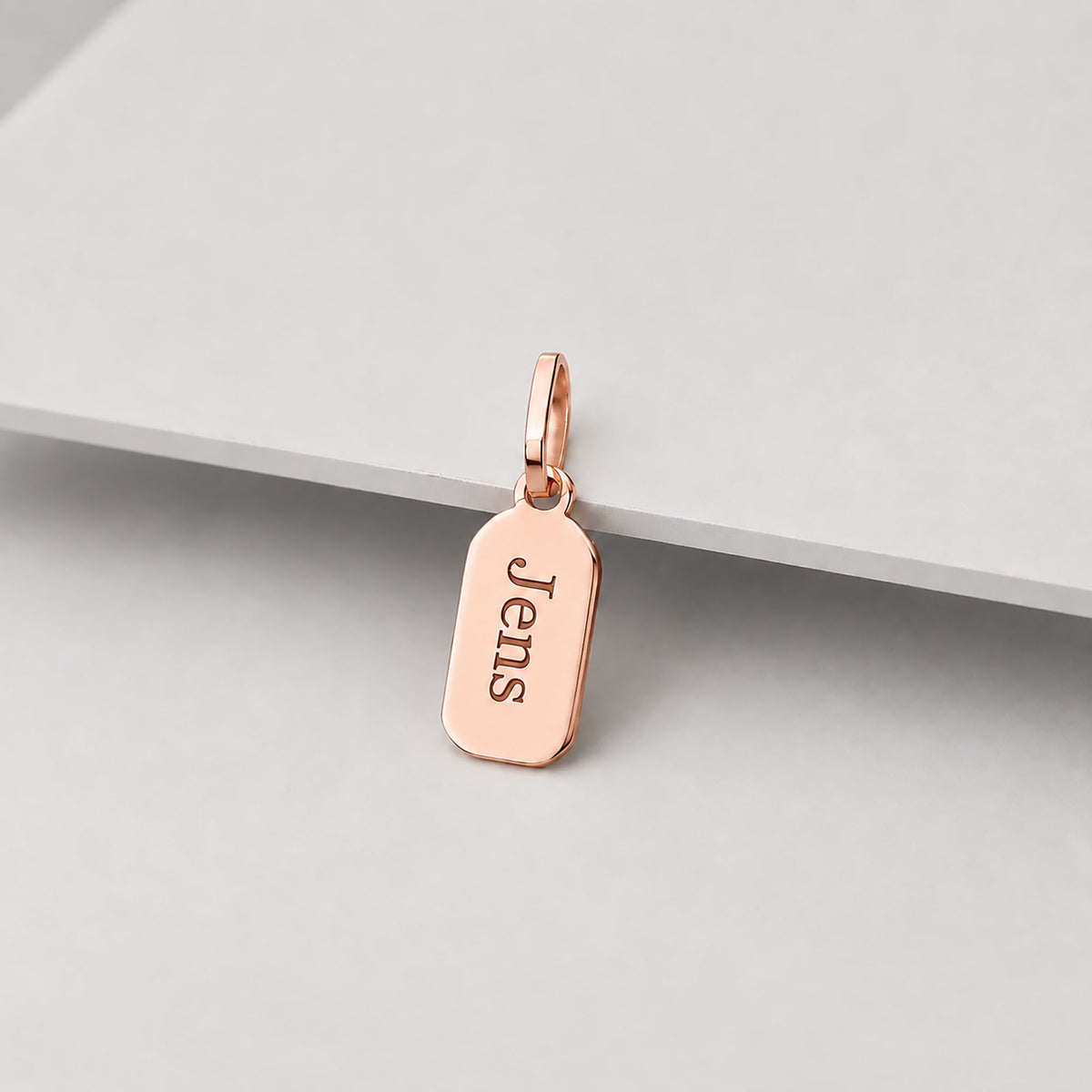 Personalizuotas auksinis pakabukas